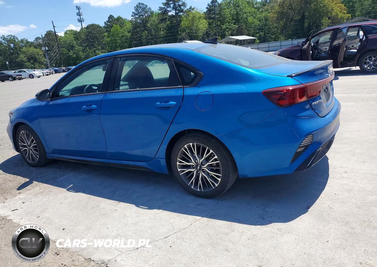 2022 Kia Forte Gt Line VIN:3KPF54AD4NE511293 - 2