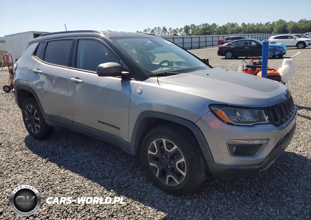 2020 Jeep Compass Trailhawk VIN:3C4NJDDB3LT111834 - 4
