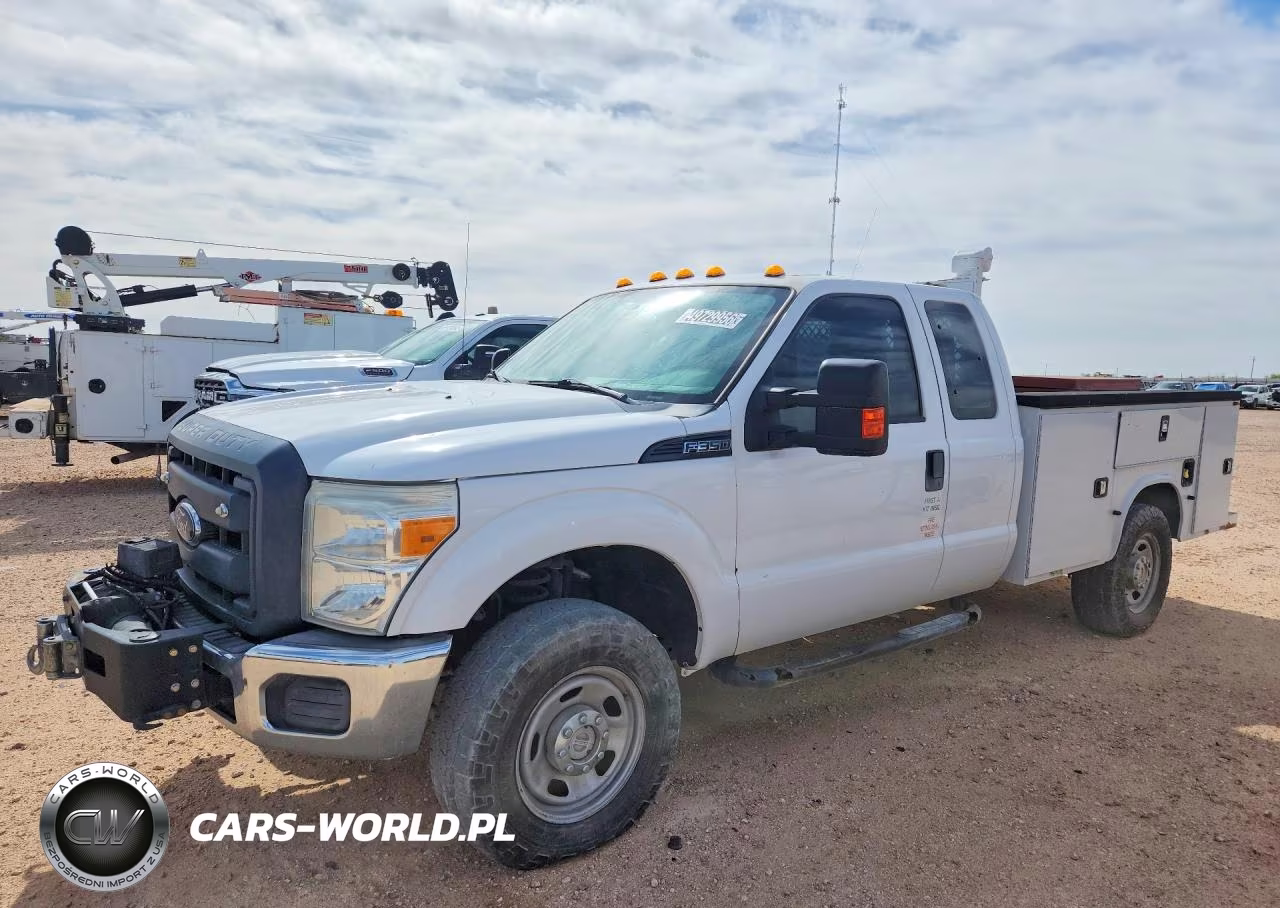 2016 Ford F350 Super Duty Utility - Service Truck