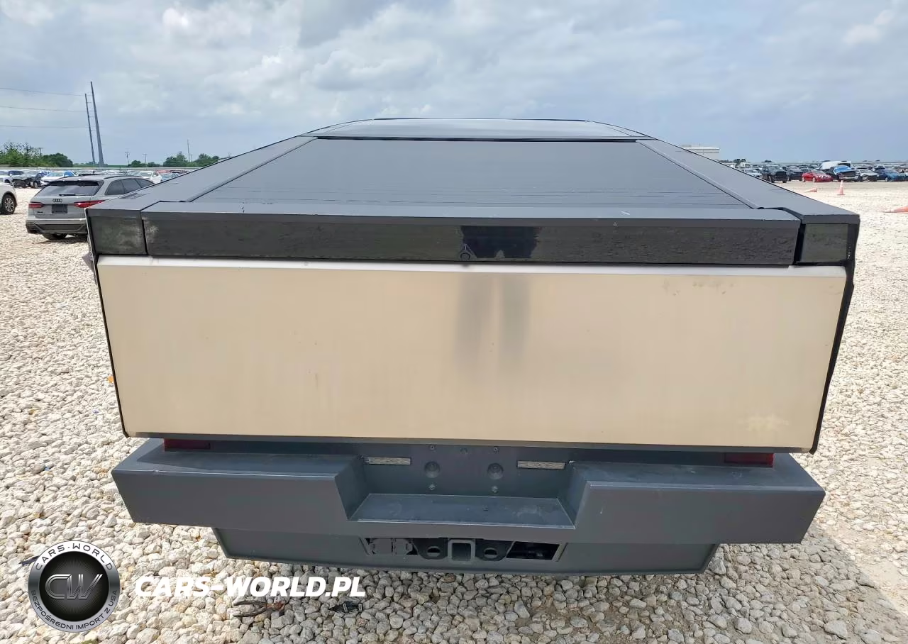 2024 Tesla Cybertruck VIN:7G2CEHEE7RA019624 - 6