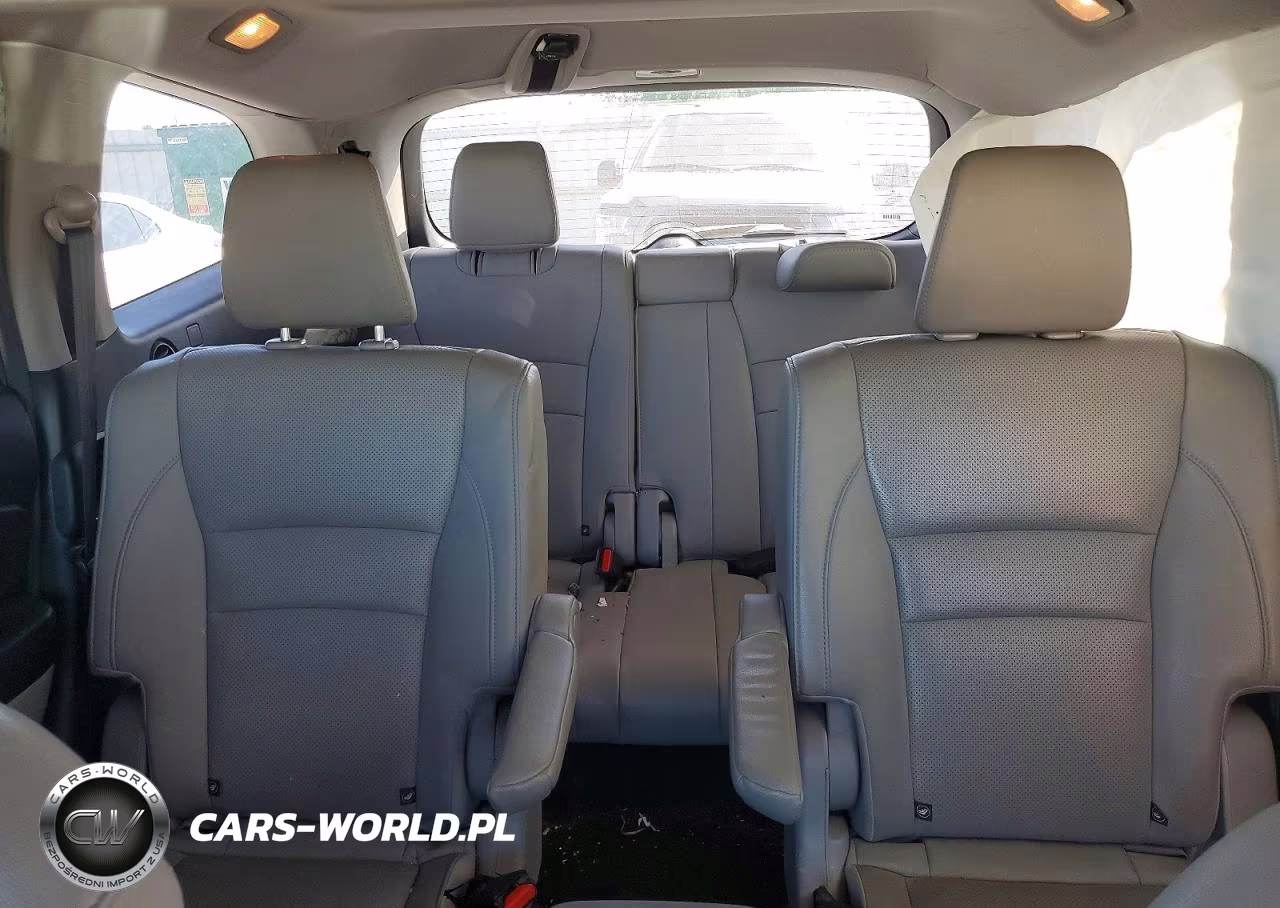 2019 Honda Pilot Elite VIN:5FNYF6H02KB065493 - 10