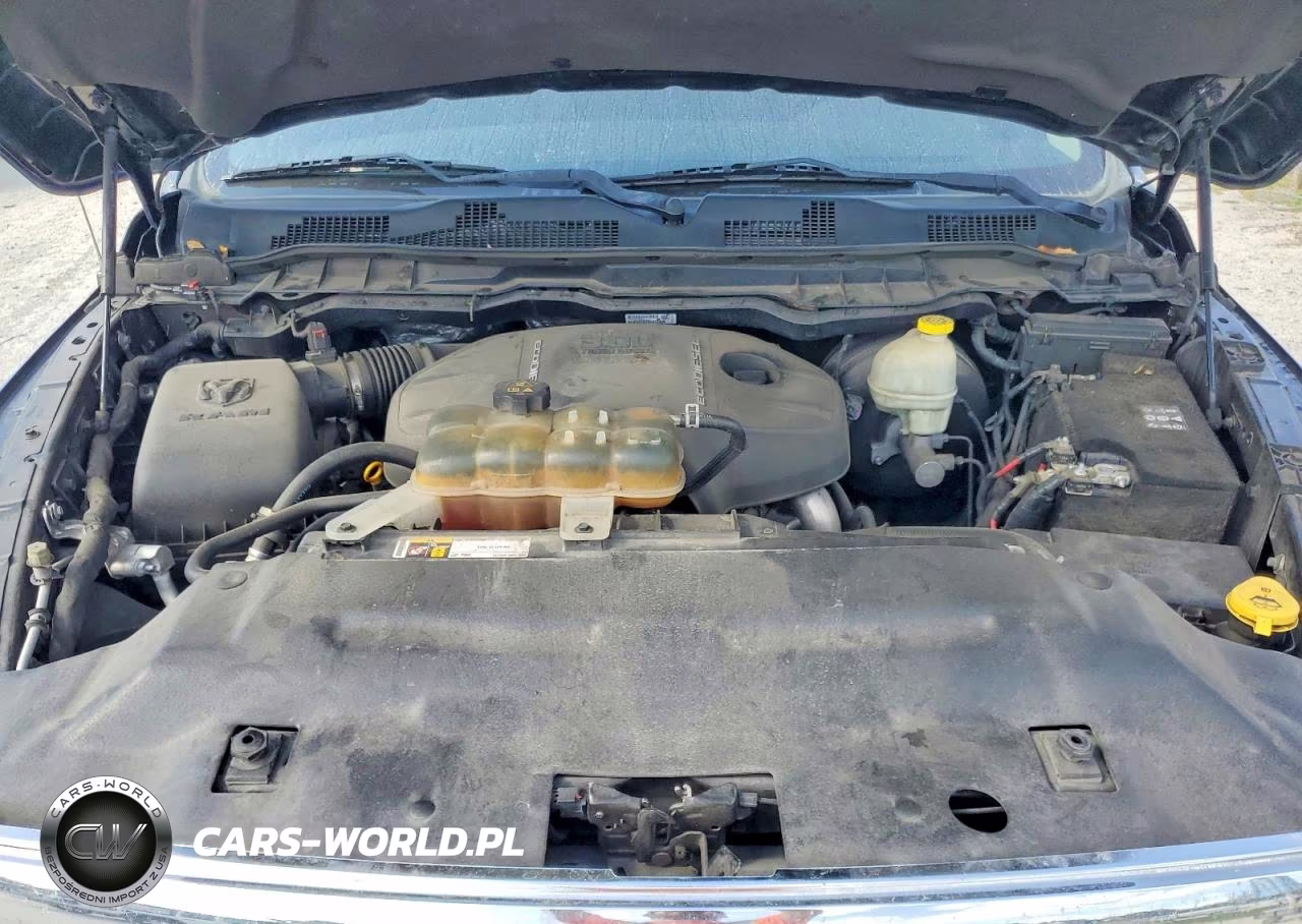 2015 Ram 1500 Laramie VIN:1C6RR6NM7FS715003 - 11