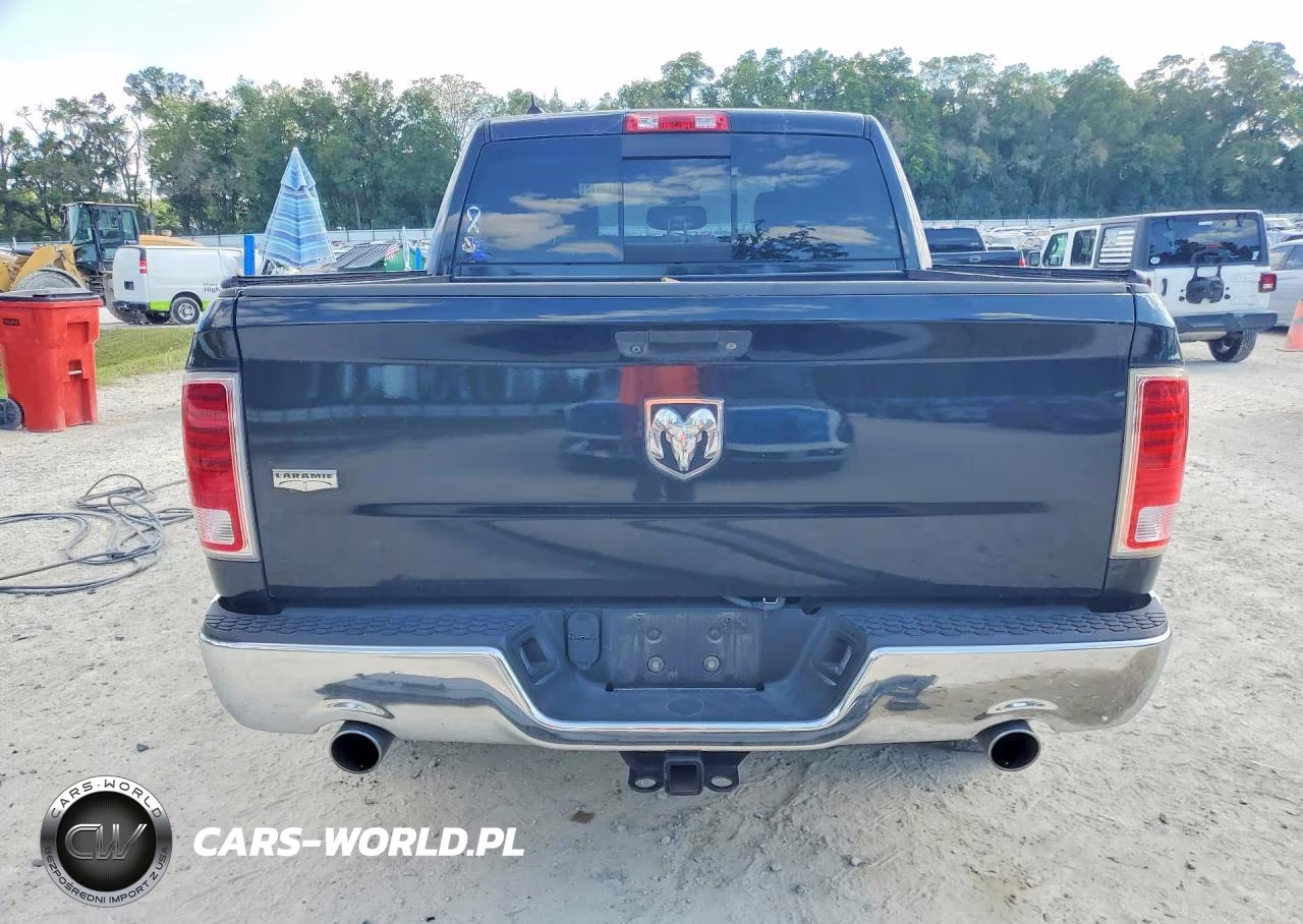 2015 Ram 1500 Laramie VIN:1C6RR6NM7FS715003 - 6