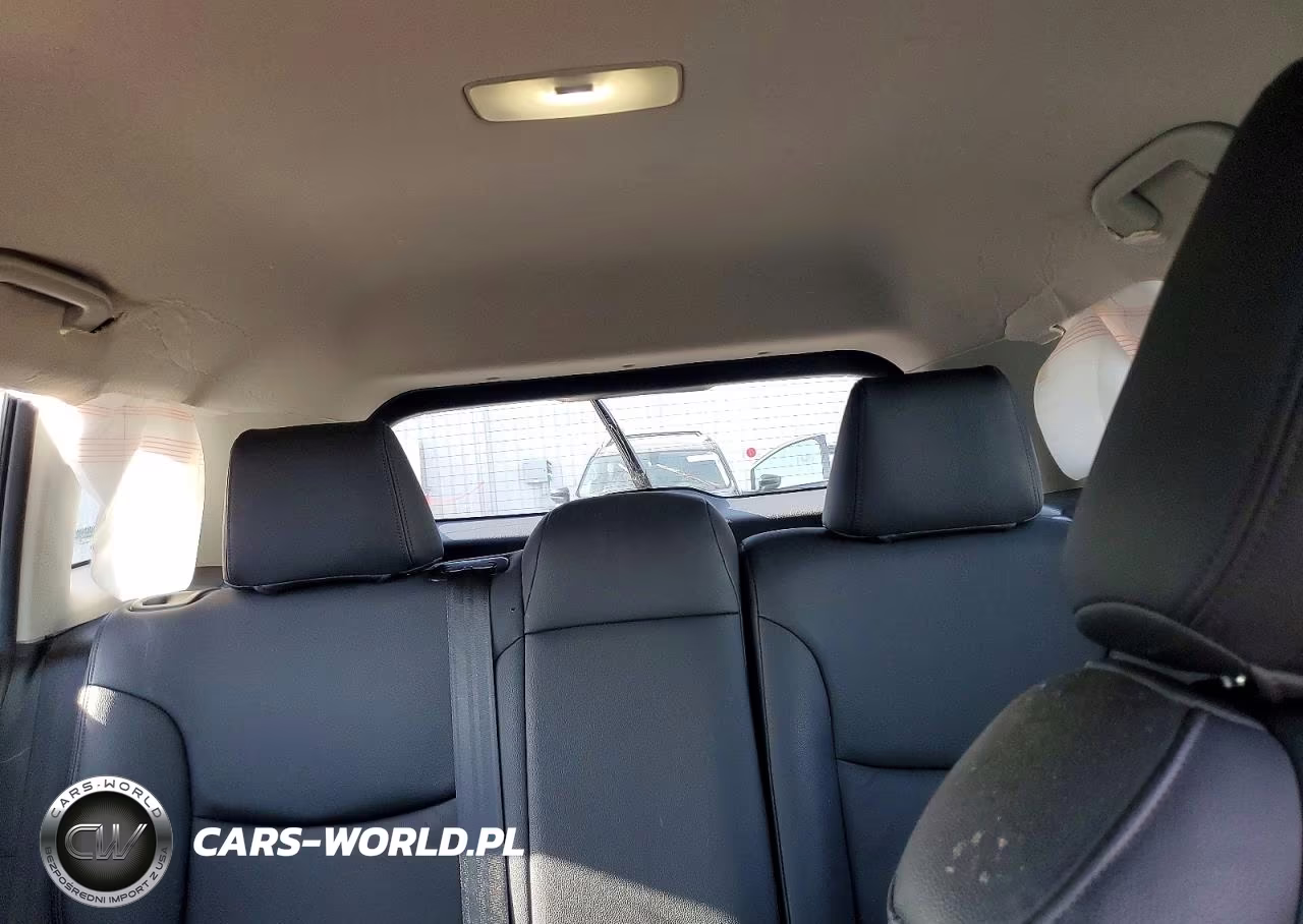 2024 Toyota Corolla Cross Le VIN:7MUCAAAG2RV105554 - 10