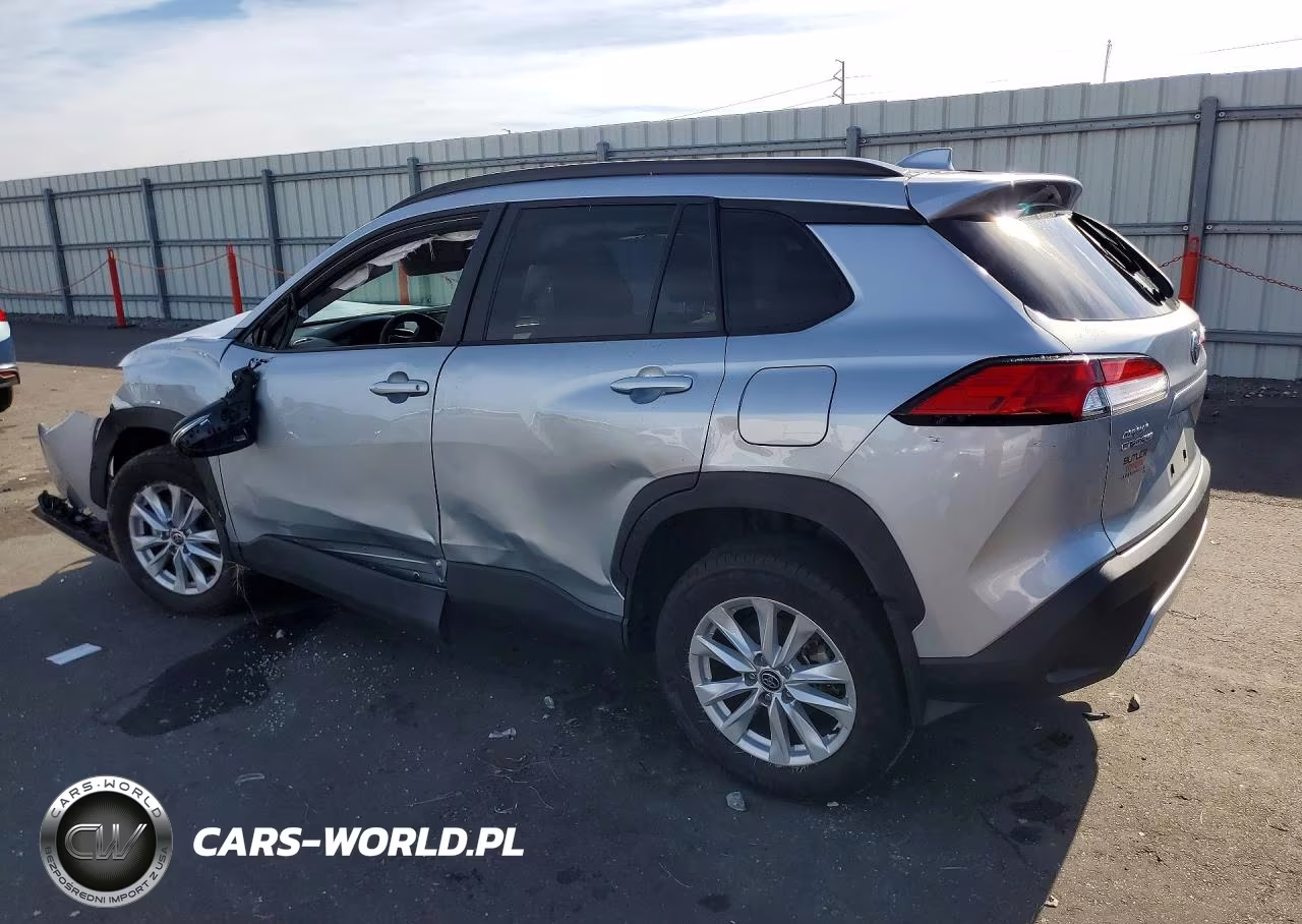 2024 Toyota Corolla Cross Le VIN:7MUCAAAG2RV105554 - 2