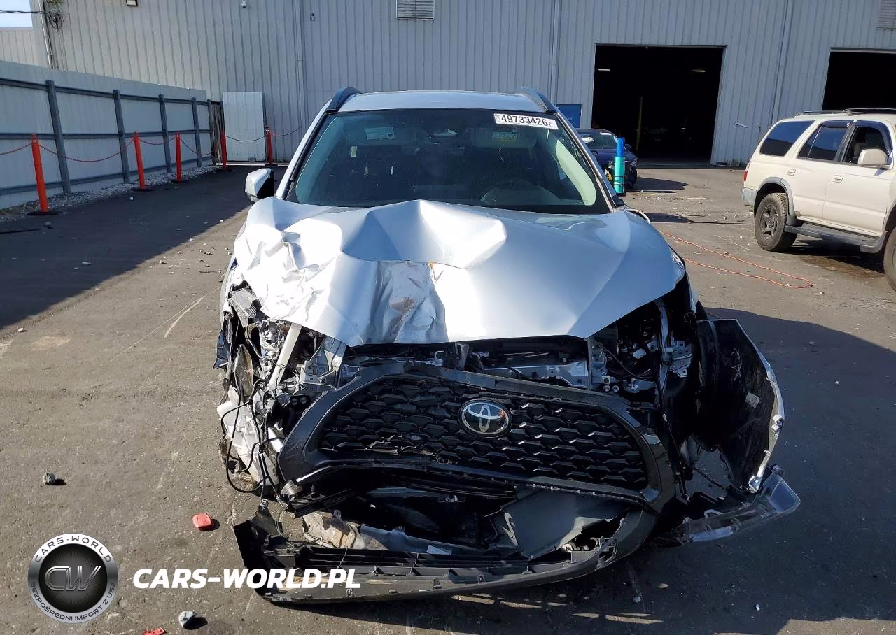 2024 Toyota Corolla Cross Le VIN:7MUCAAAG2RV105554 - 5