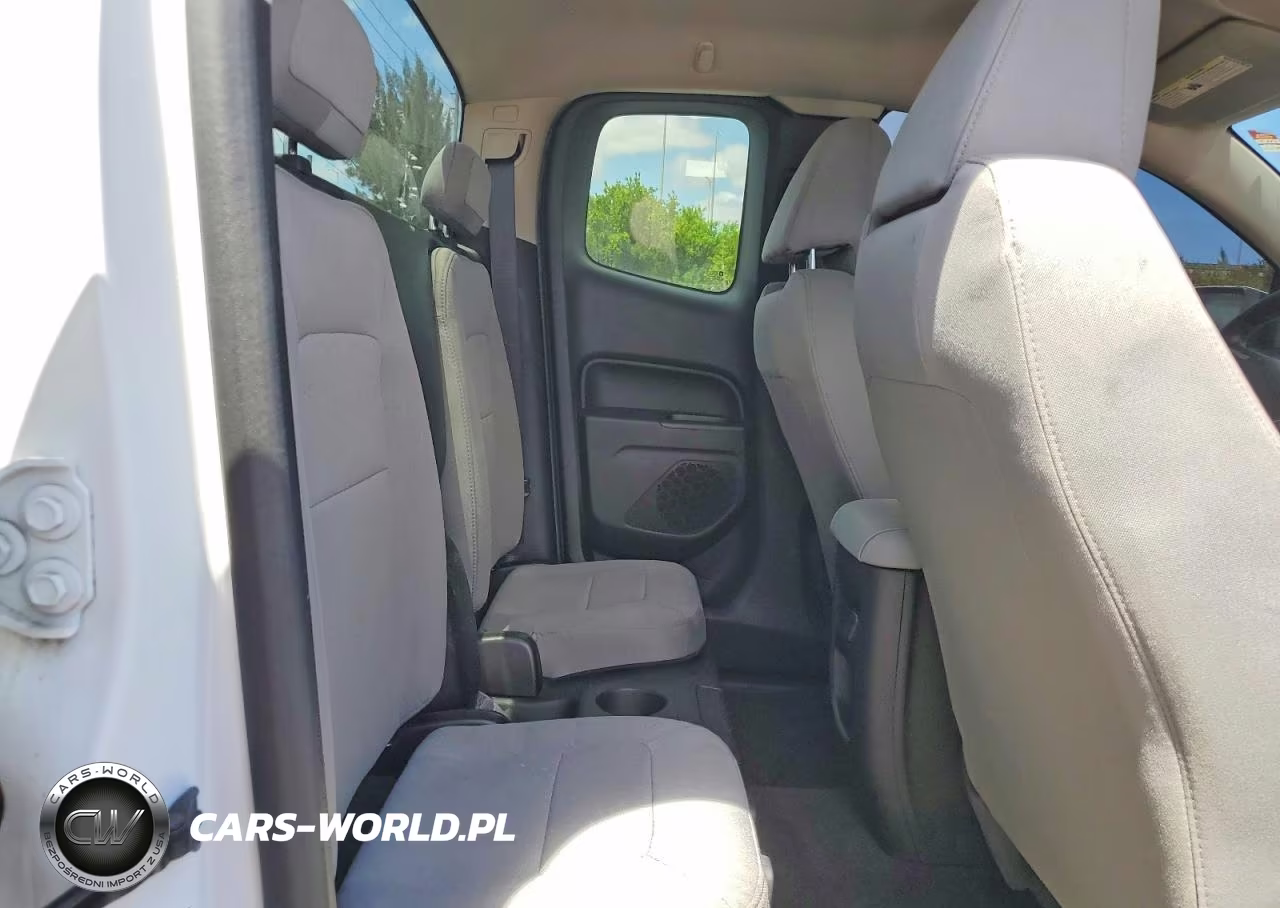 2016 Chevrolet Colorado VIN:1GCHSBEA7G1135992 - 10