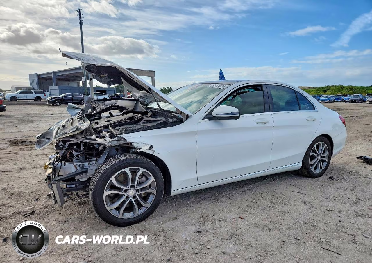 2017 Mercedes-Benz C 300 – zdjęcie 1 z 13