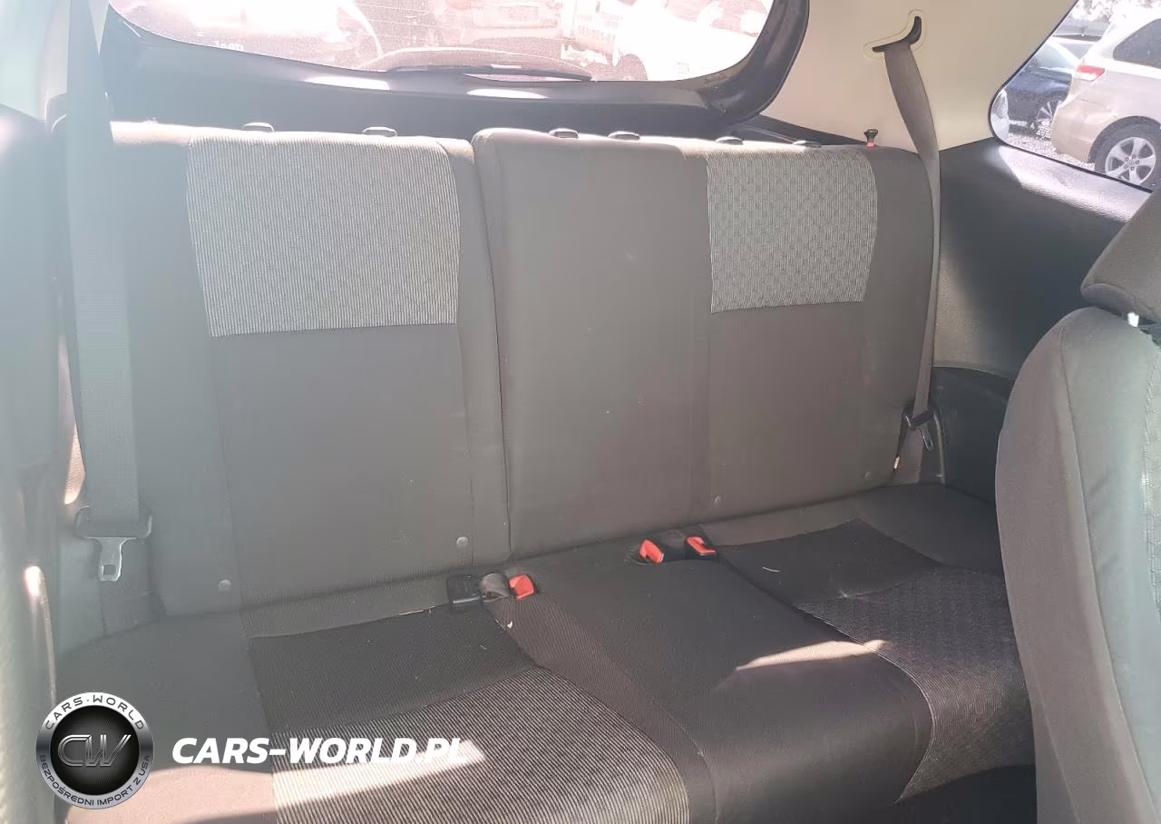 2015 Toyota Yaris Base VIN:VNKJTUD33FA023239 - 10