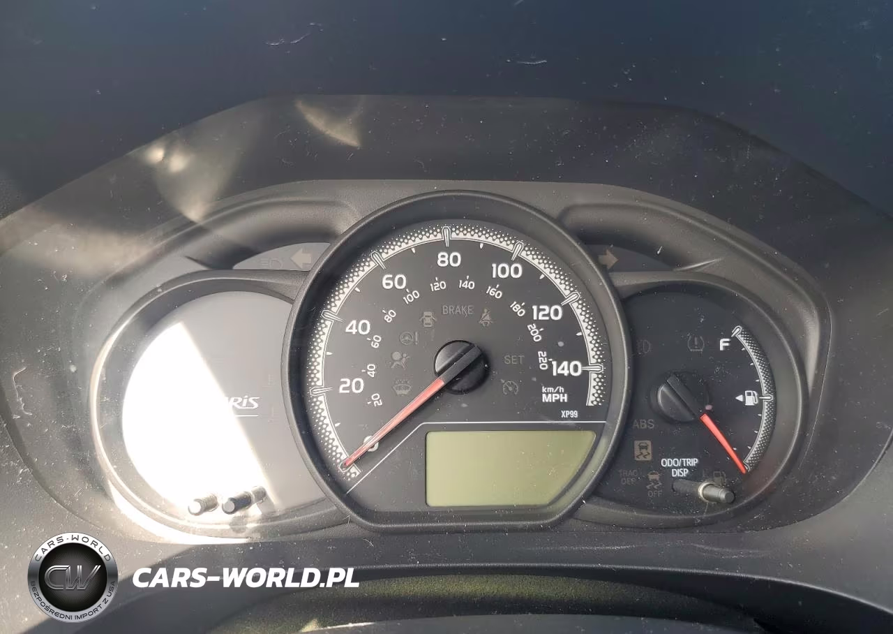 2015 Toyota Yaris Base VIN:VNKJTUD33FA023239 - 9