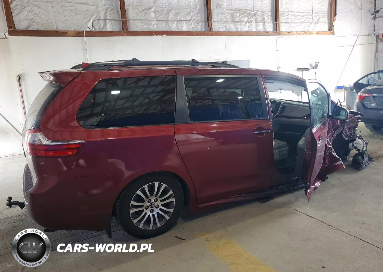 2020 Toyota Sienna VIN:5TDYZ3DC8LS032050 - 3