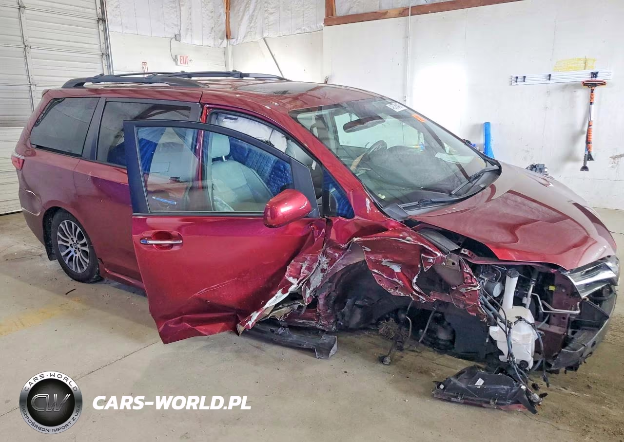 2020 Toyota Sienna VIN:5TDYZ3DC8LS032050 - 4