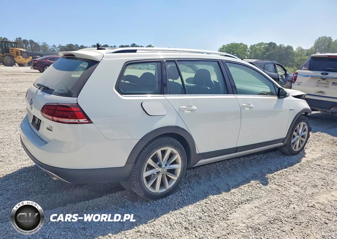 2018 Volkswagen Golf Alltrack S VIN:3VWH17AU7JM753188 - 3