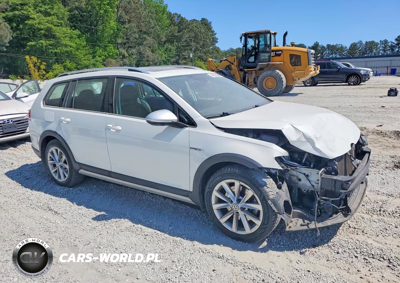 2018 Volkswagen Golf Alltrack S VIN:3VWH17AU7JM753188 - 4