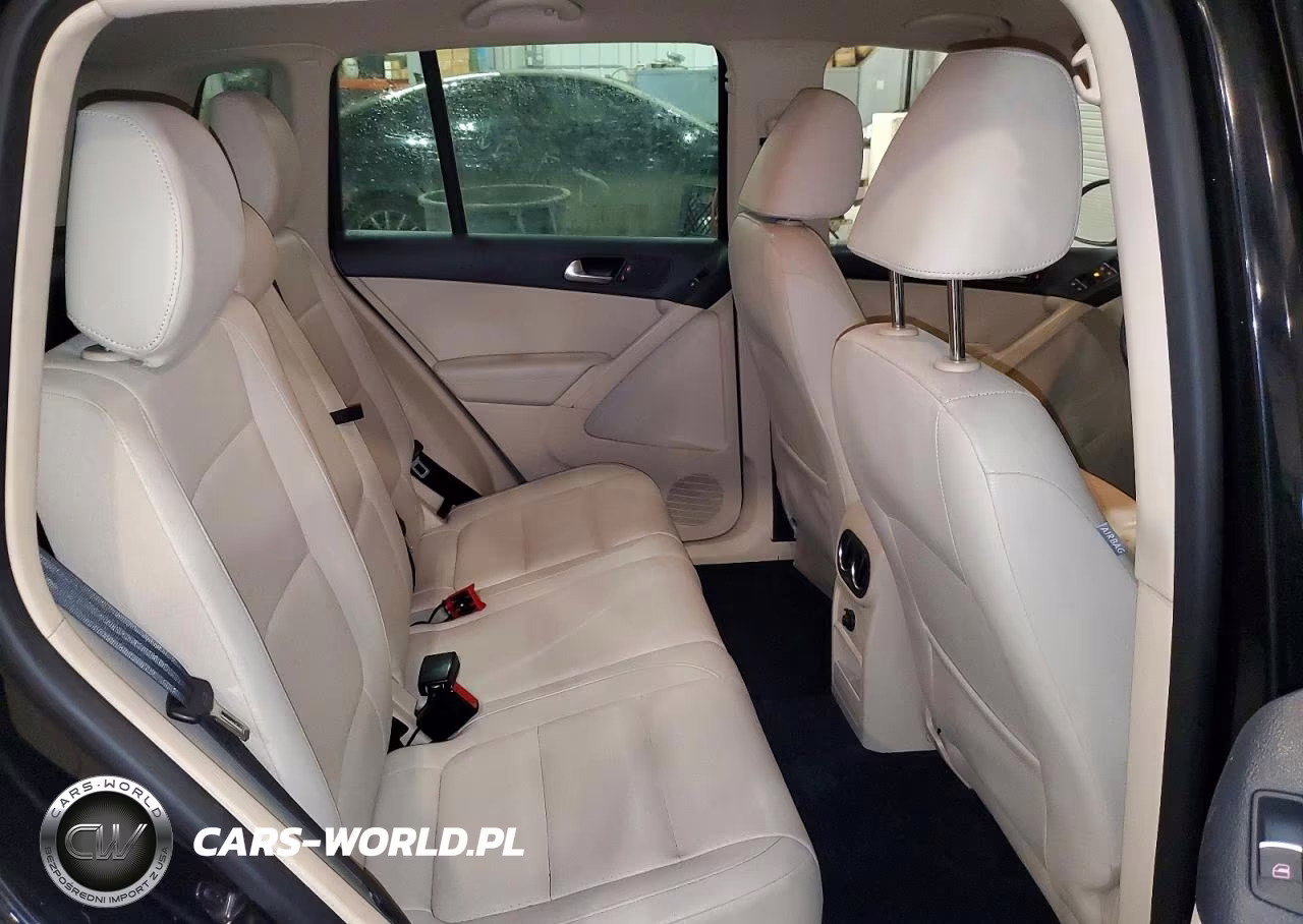 2012 Volkswagen Tiguan S VIN:WVGBV7AX8CW545777 - 11