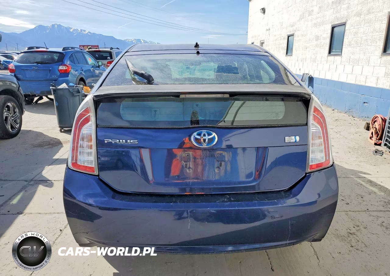 2012 Toyota Prius Two VIN:JTDKN3DU3C1583316 - 6