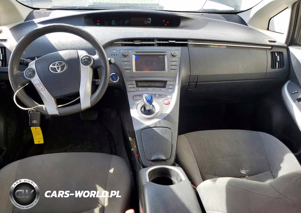 2012 Toyota Prius Two VIN:JTDKN3DU3C1583316 - 8