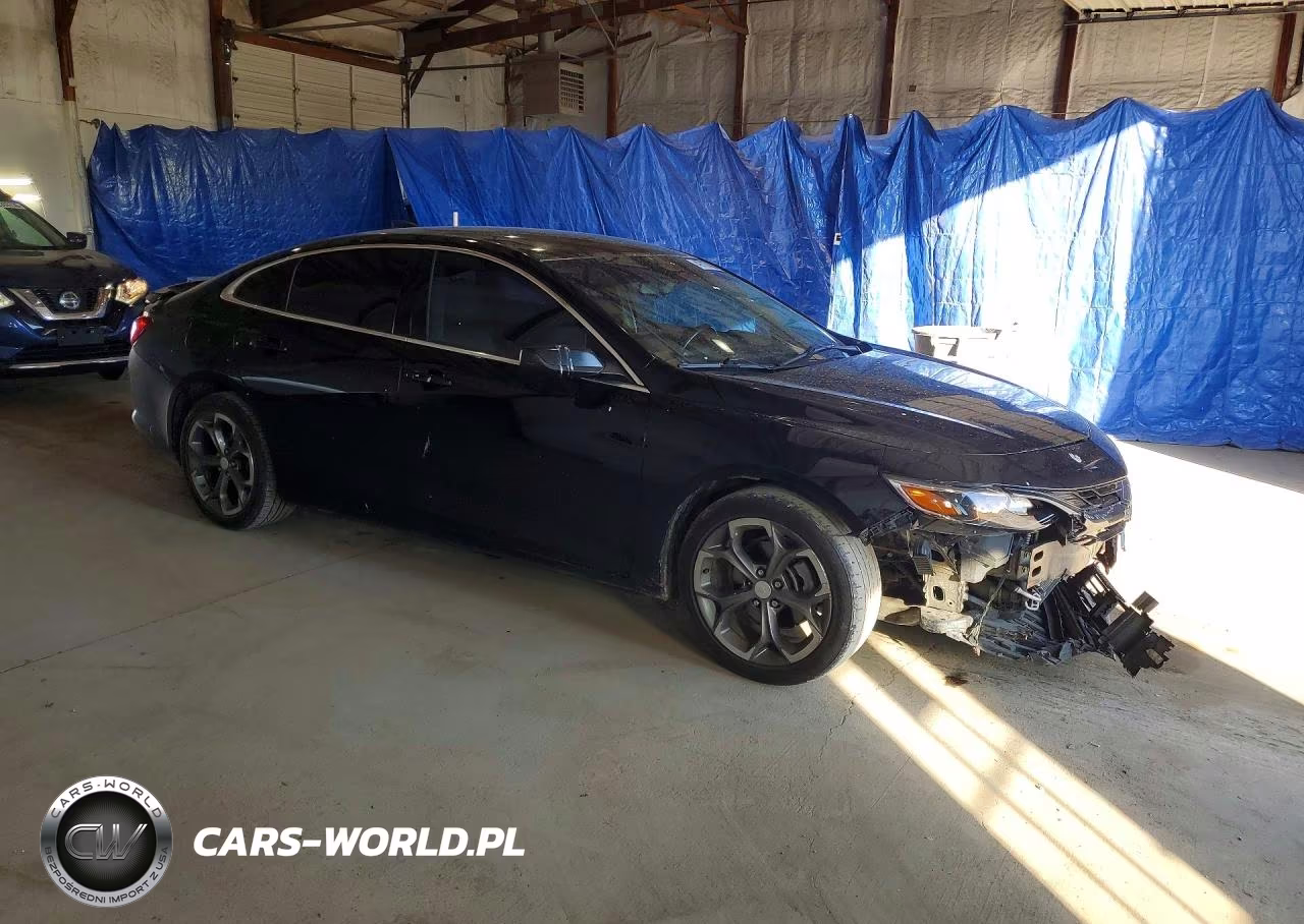 2019 Chevrolet Malibu Rs VIN:1G1ZG5ST7KF194543 - 4