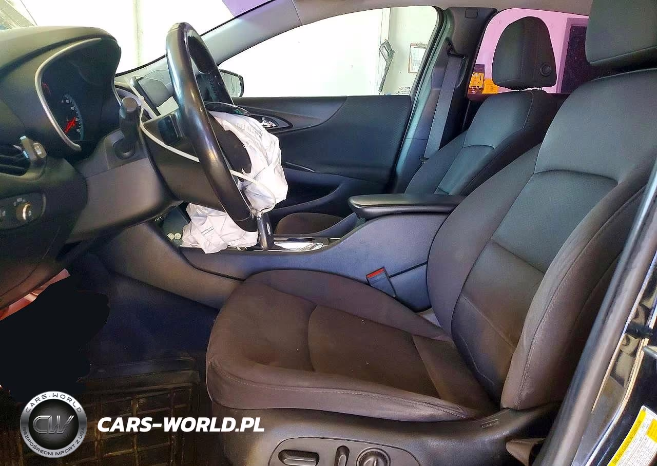 2019 Chevrolet Malibu Rs VIN:1G1ZG5ST7KF194543 - 7