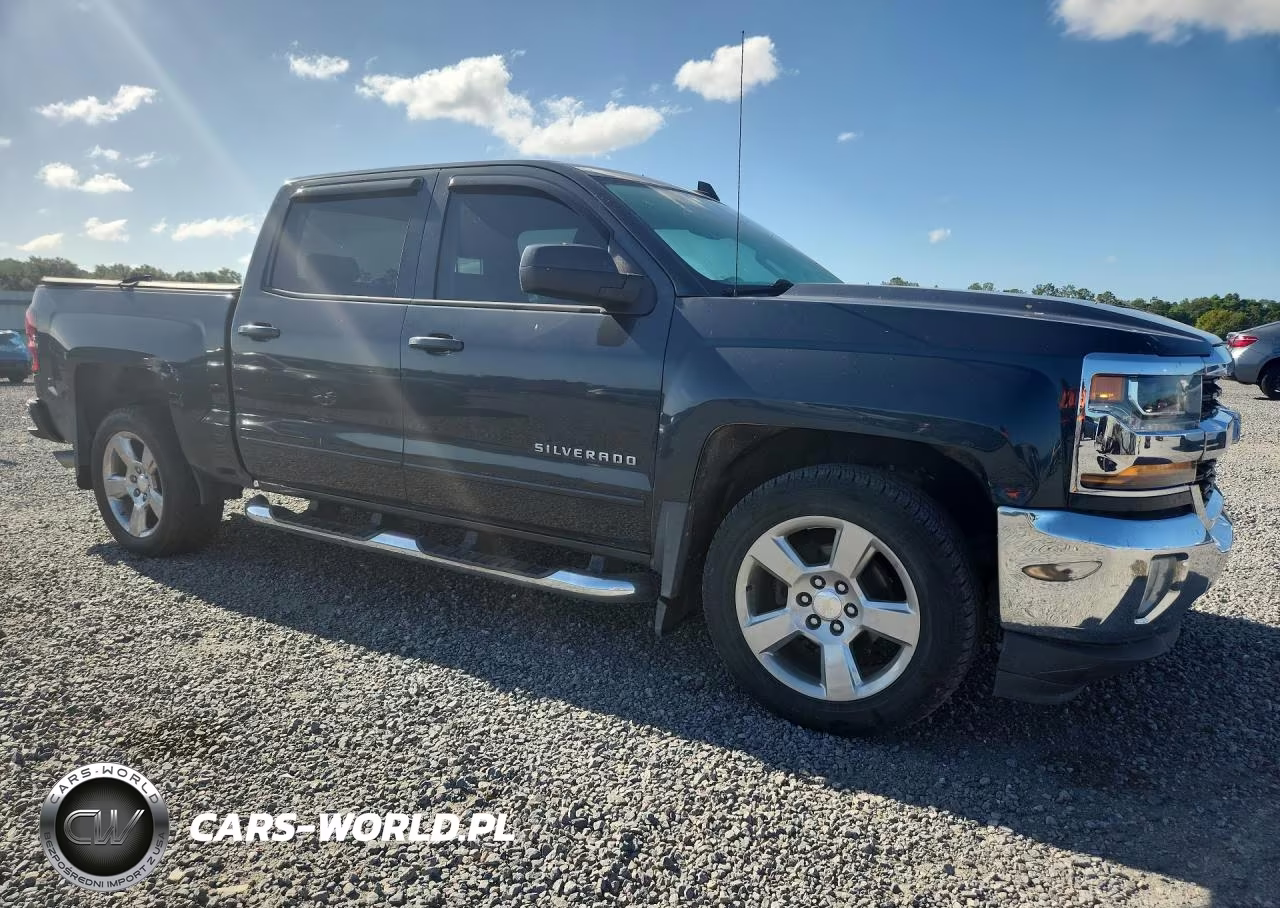 2018 Chevrolet Silverado C1500 Lt VIN:3GCPCREC7JG210914 - 4