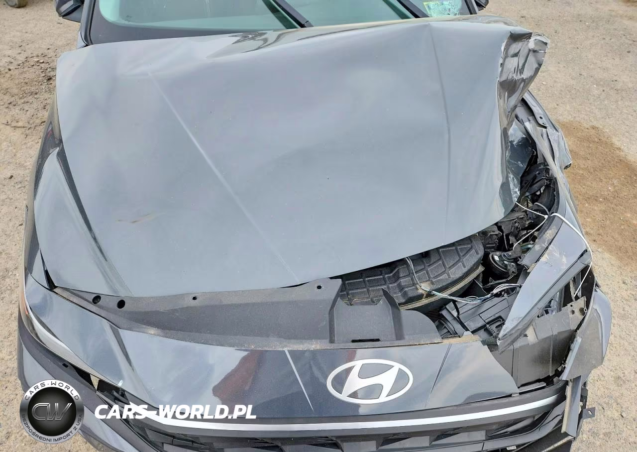 2024 Hyundai Elantra Sel VIN:KMHLM4DG9RU682054 - 11