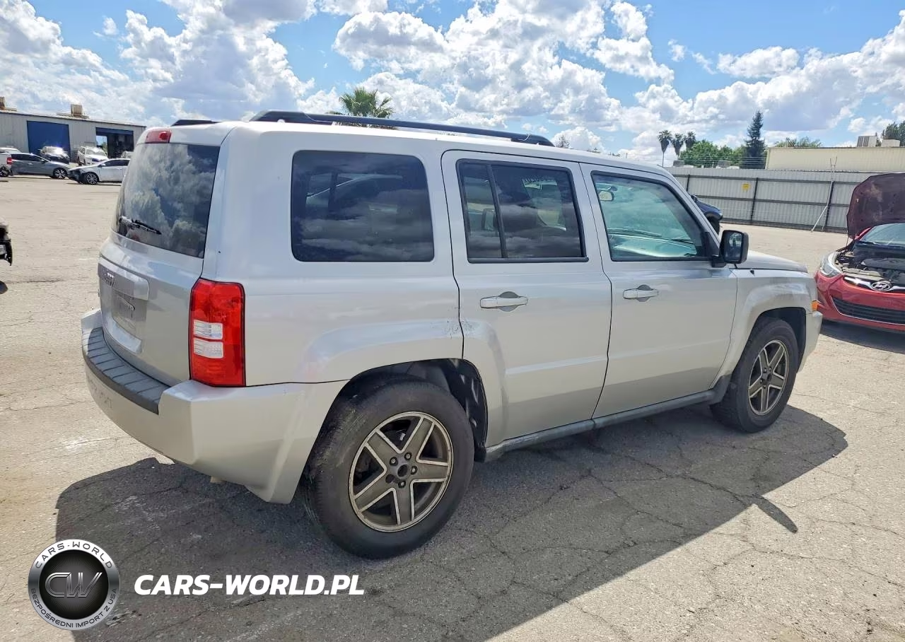 2010 Jeep Patriot Sport VIN:1J4NF2GB7AD512981 - 3