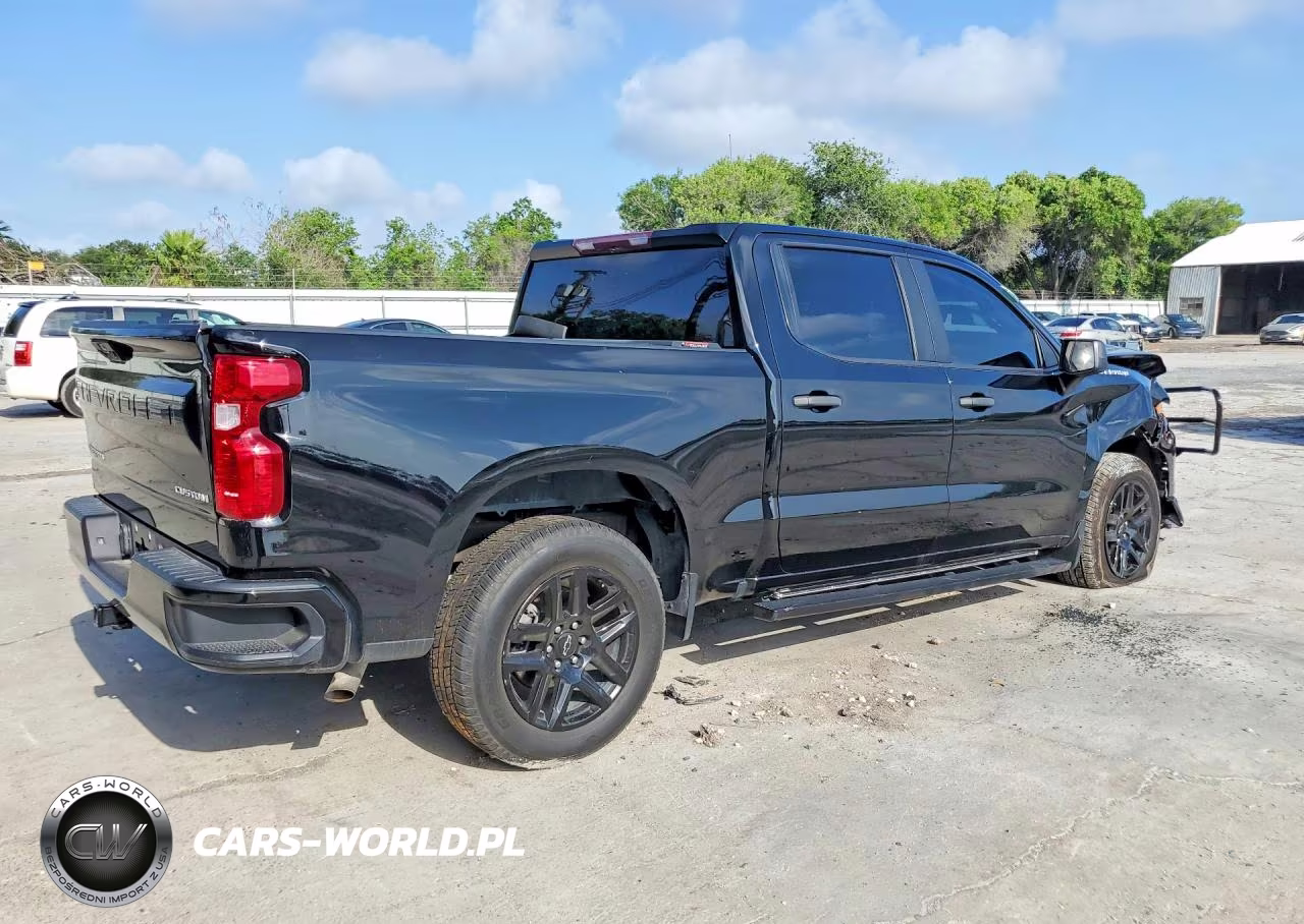 2022 Chevrolet Silverado C1500 Custom VIN:1GCPABEK3NZ584138 - 3