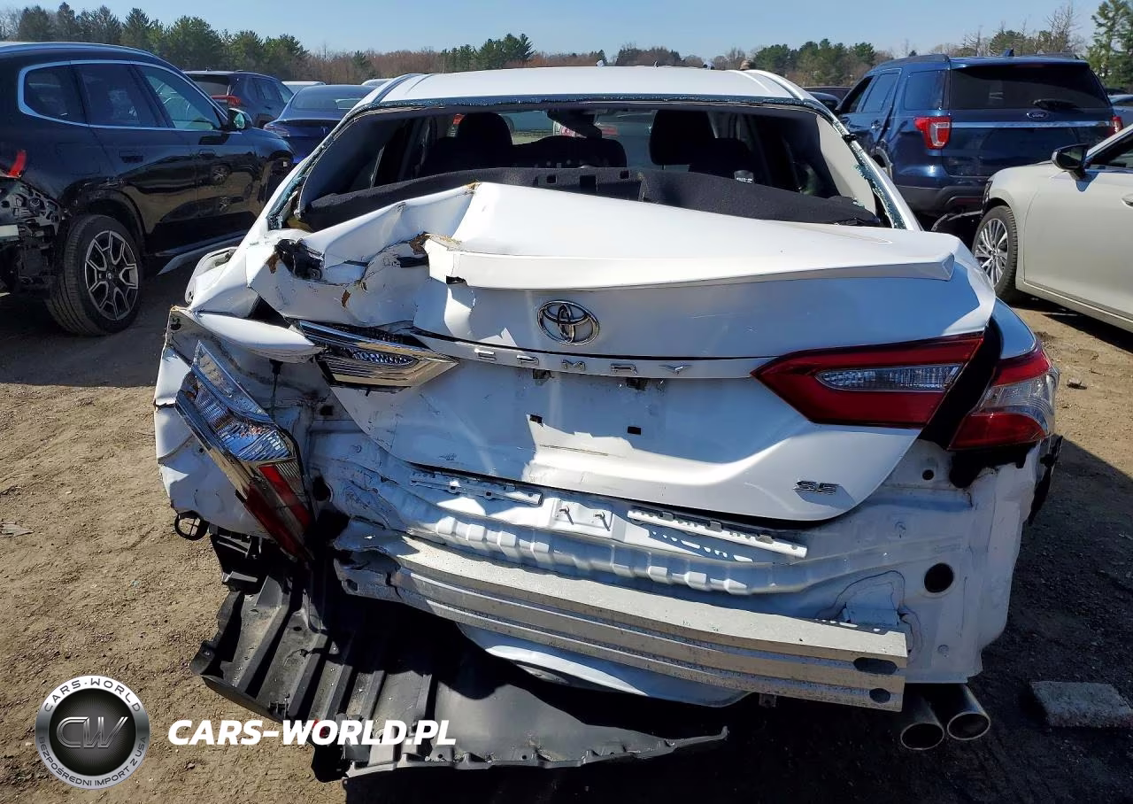 2018 Toyota Camry Se VIN:4T1B11HK4JU643894 - 6