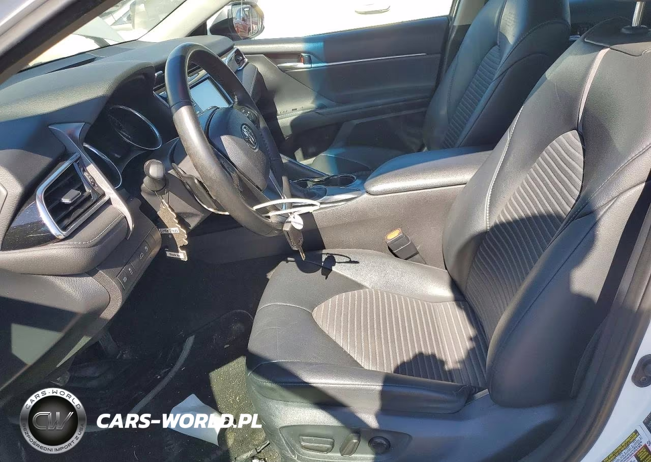 2018 Toyota Camry Se VIN:4T1B11HK4JU643894 - 7