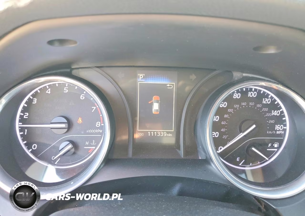 2018 Toyota Camry Se VIN:4T1B11HK4JU643894 - 9