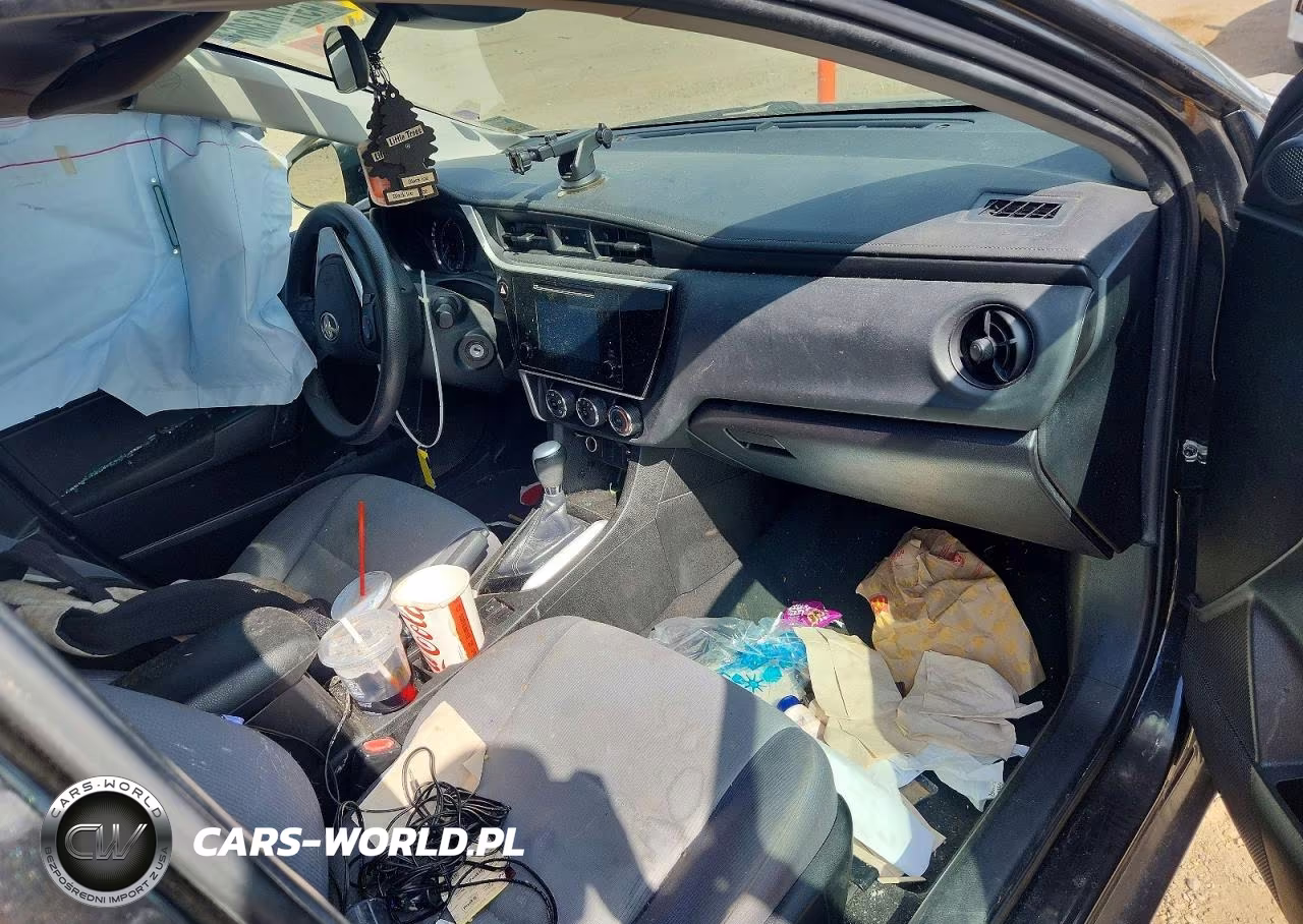 2019 Toyota Corolla L VIN:5YFBURHE2KP856748 - 8