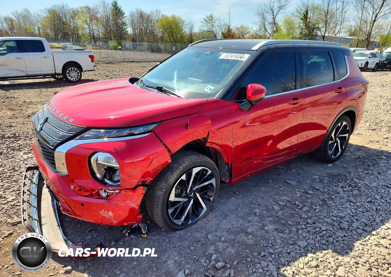 2023 Mitsubishi Outlander Sel