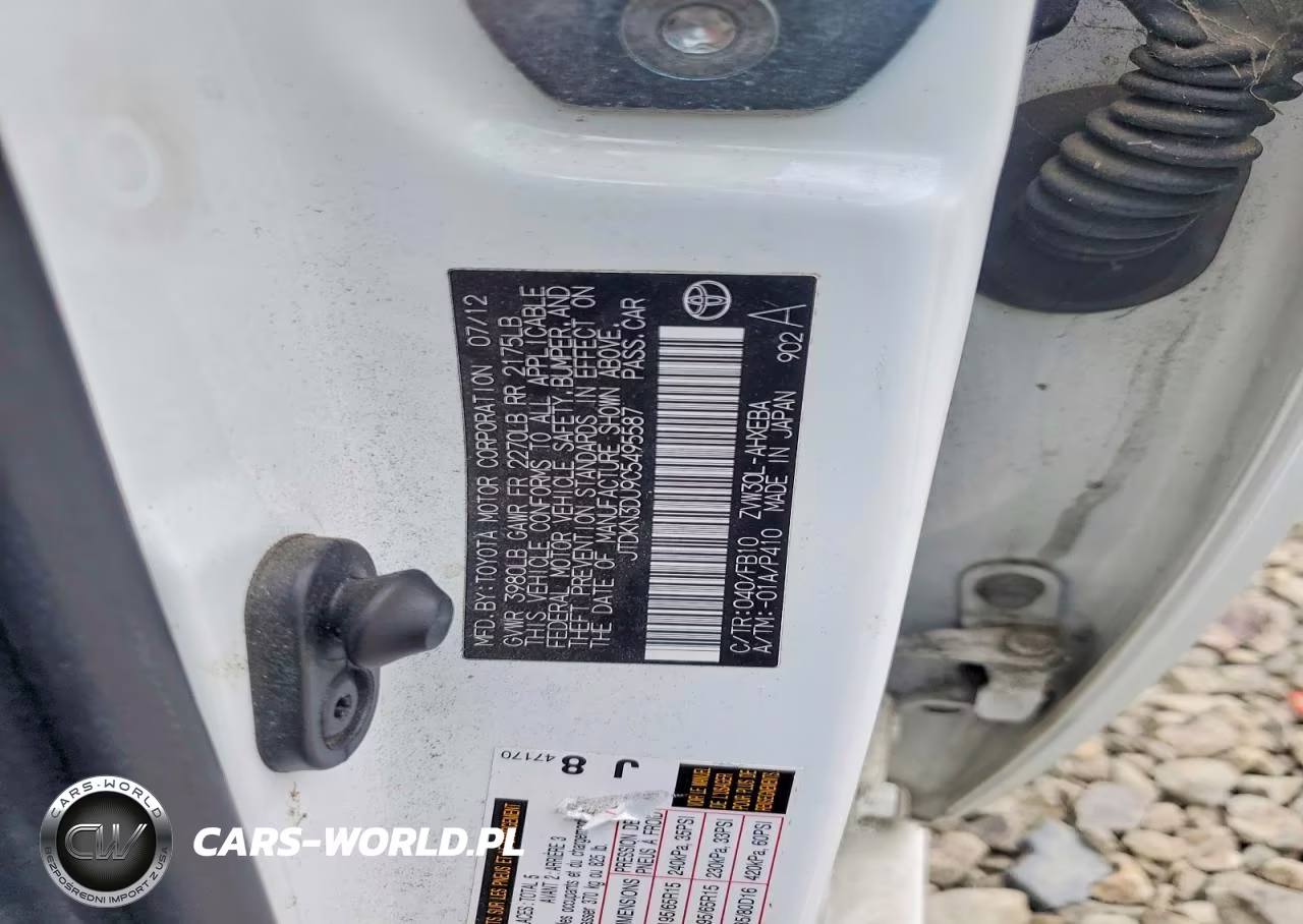 2012 Toyota Prius Two VIN:JTDKN3DU9C5495587 - 12