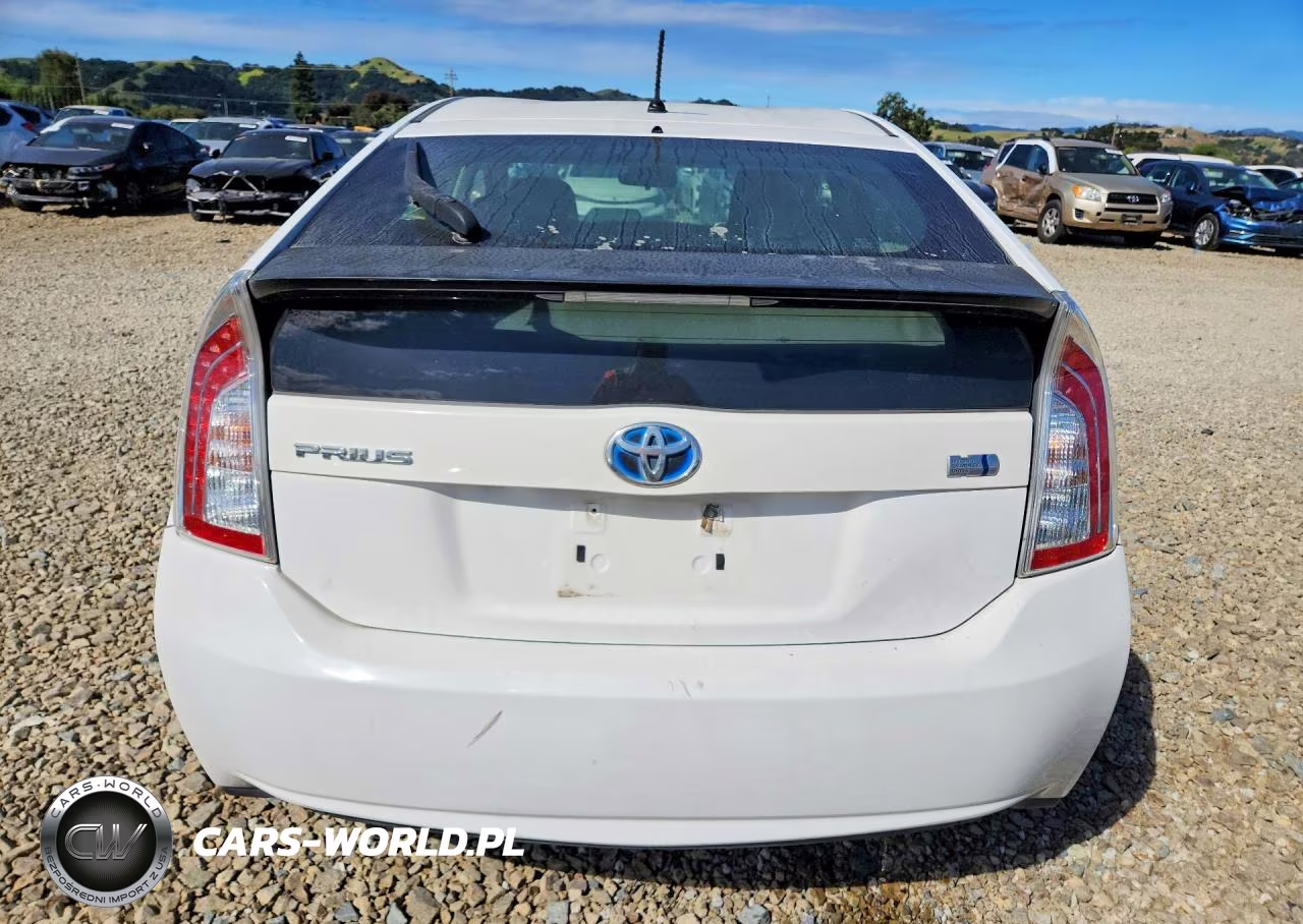 2012 Toyota Prius Two VIN:JTDKN3DU9C5495587 - 6