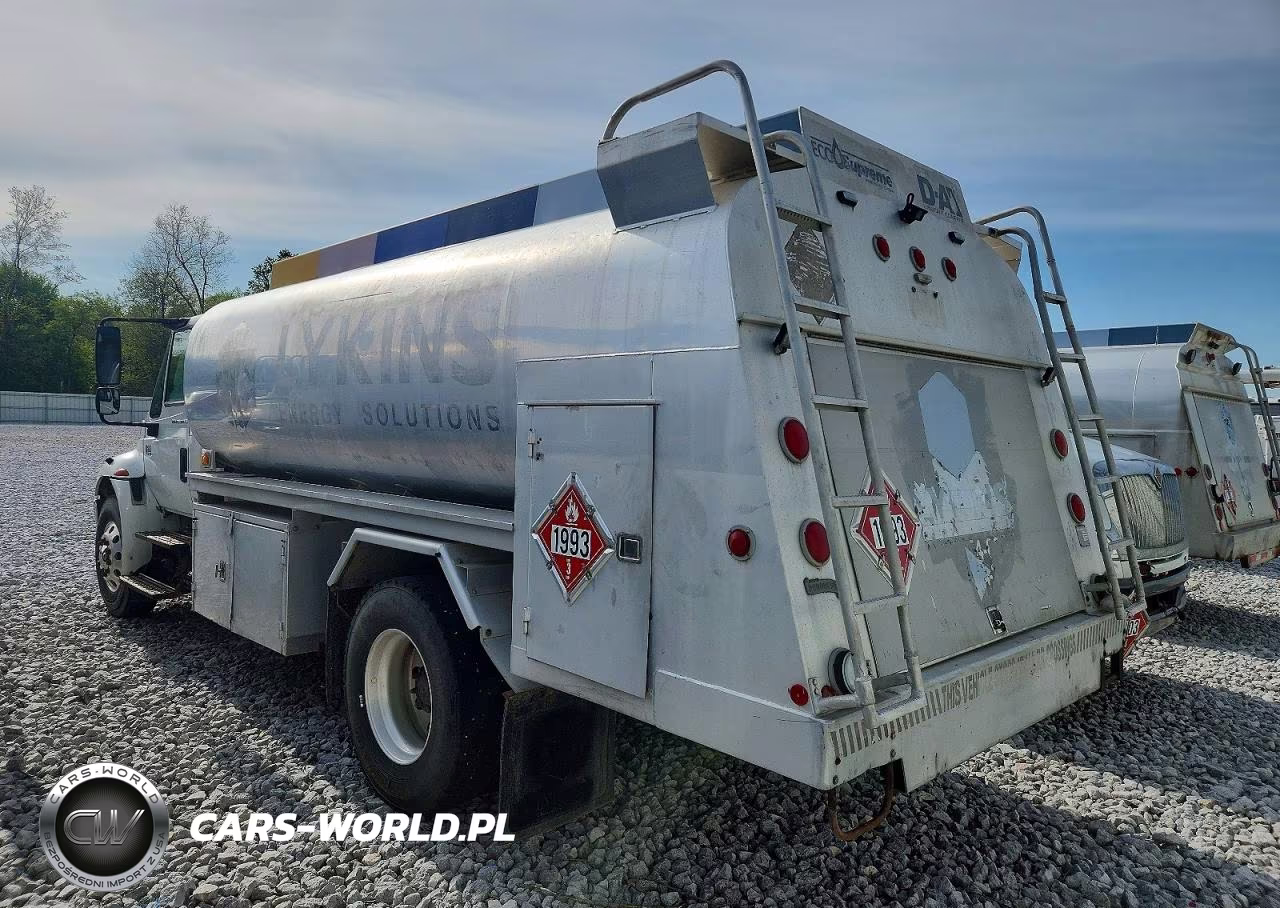 2004 International 4400 Fuel - Lube Truck VIN:1HTMKAAN74H655696 - 3