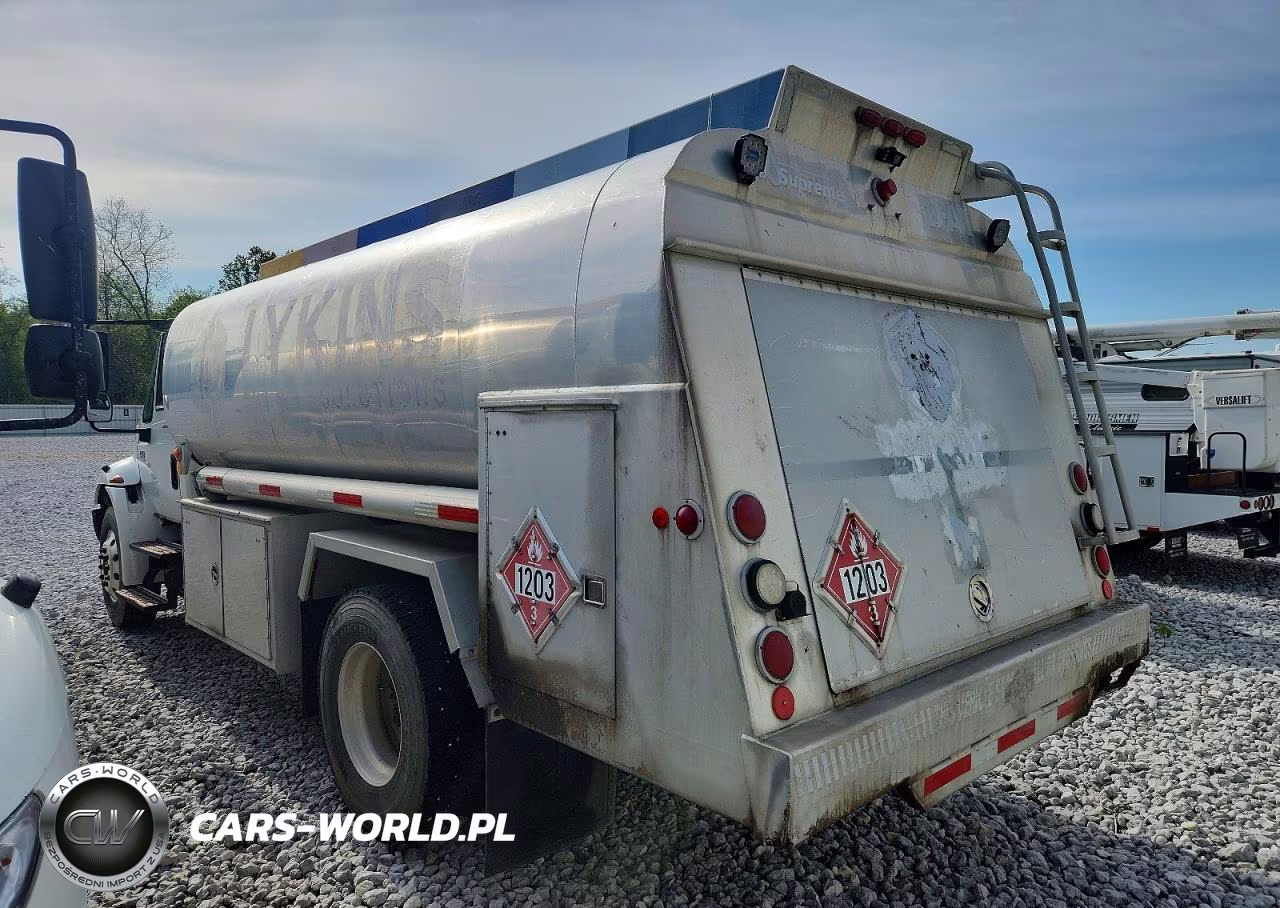2004 International 4400 Fuel - Lube Truck VIN:1HTMKAAN94H655697 - 3