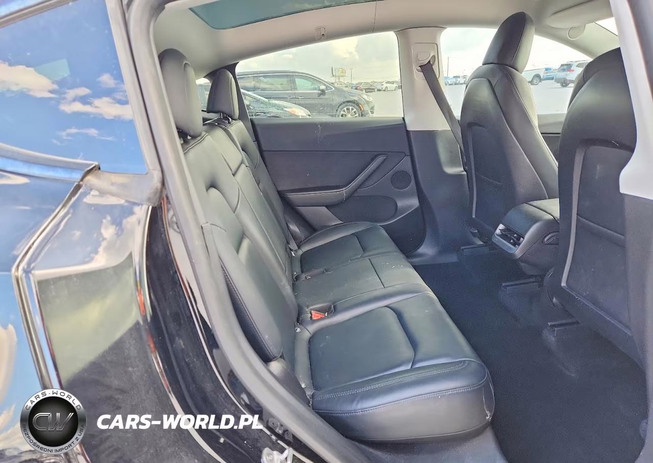 2022 Tesla Model Y VIN:7SAYGDEE9NF425416 - 11