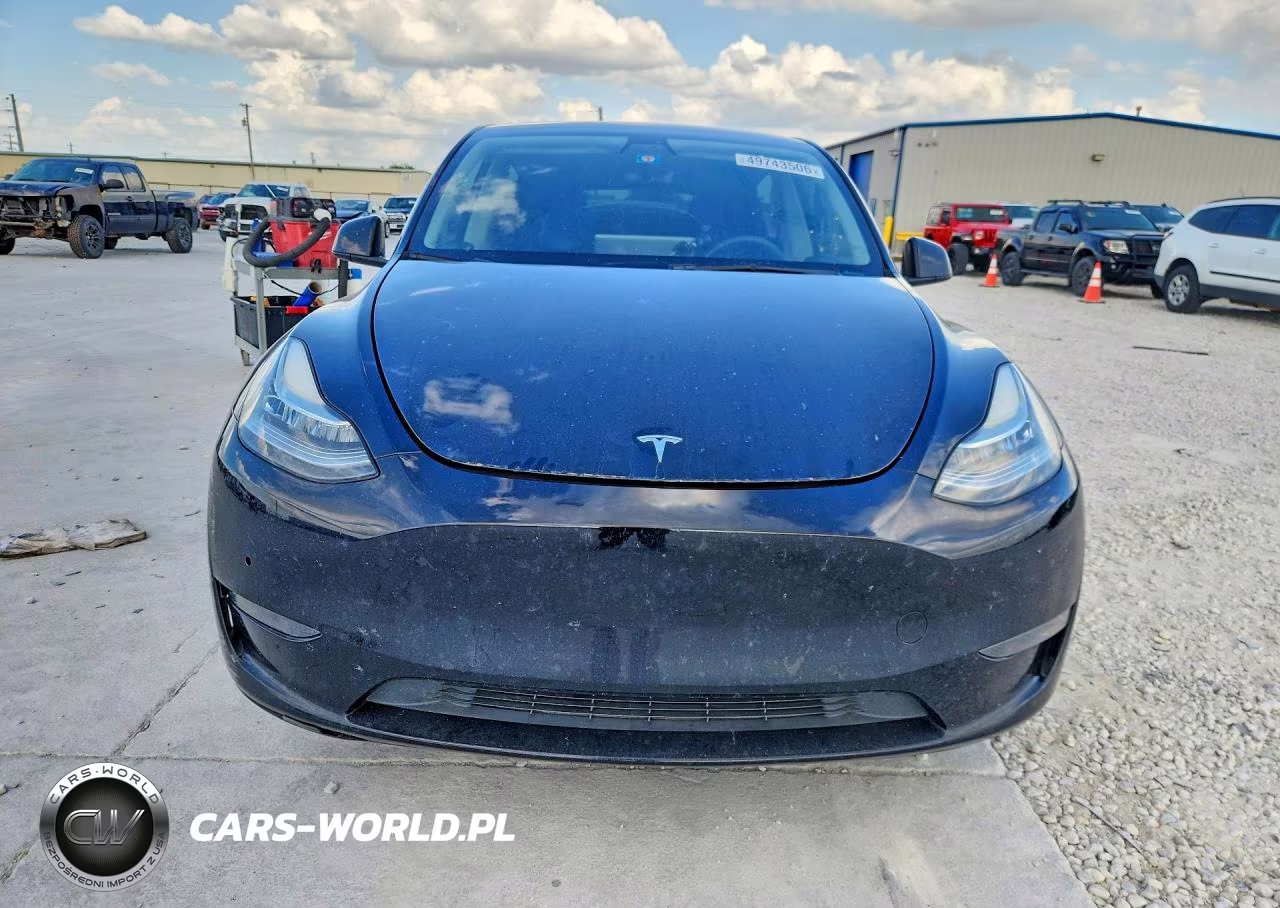 2022 Tesla Model Y VIN:7SAYGDEE9NF425416 - 5