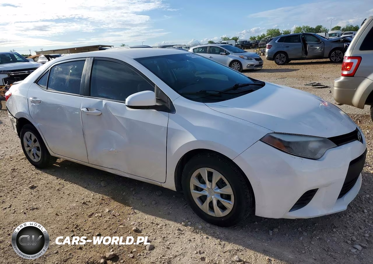 2015 Toyota Corolla L VIN:5YFBURHE0FP330298 - 4