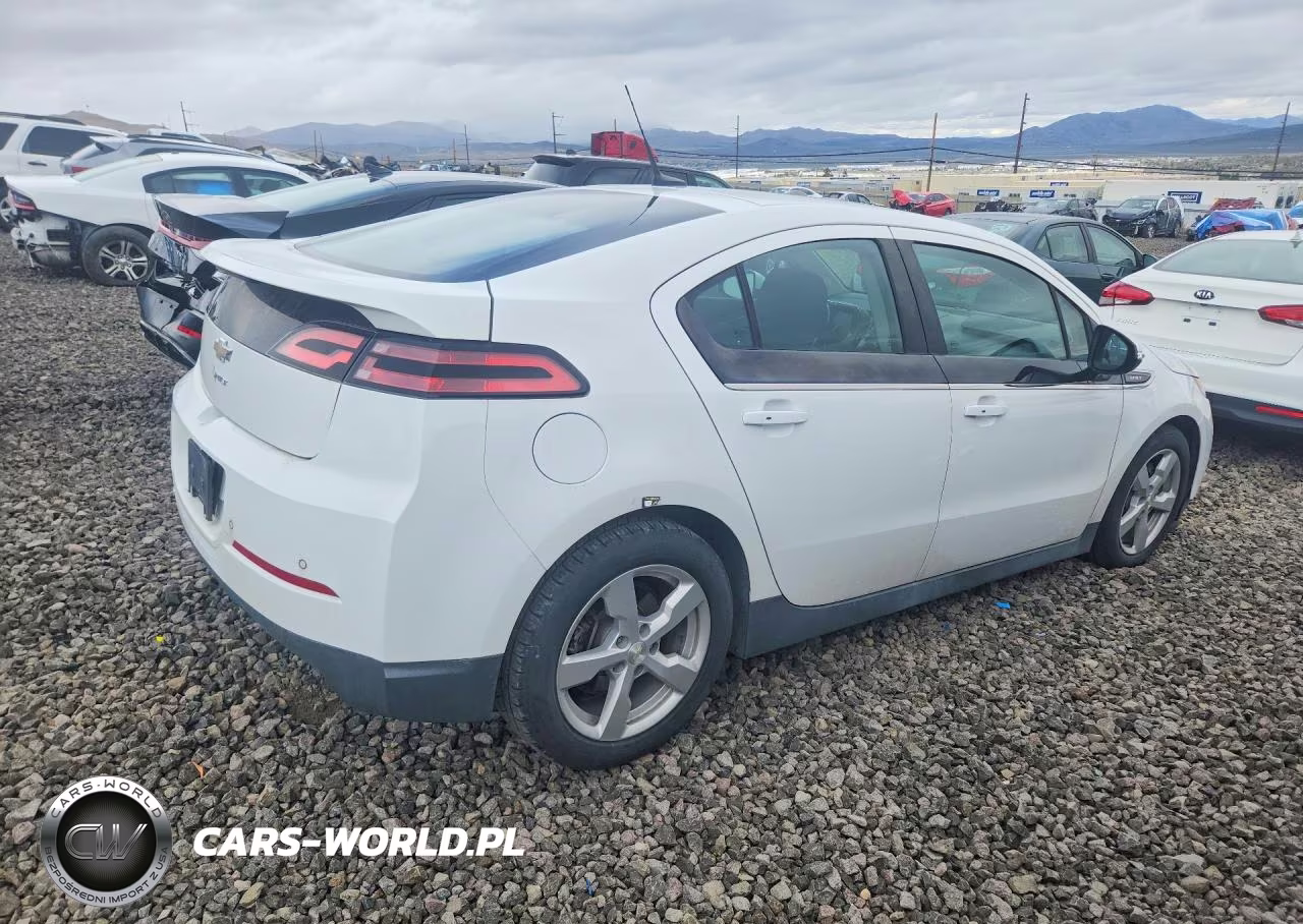 2014 Chev Volt VIN:1G1RE6E44EU137748 - 3
