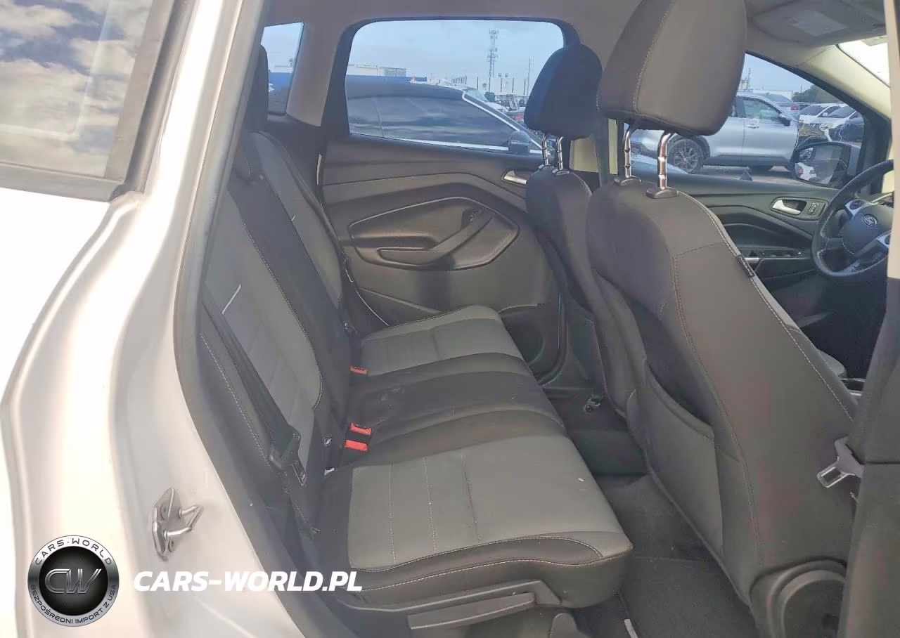2013 Ford C-Max Se VIN:1FADP5AUXDL524455 - 10