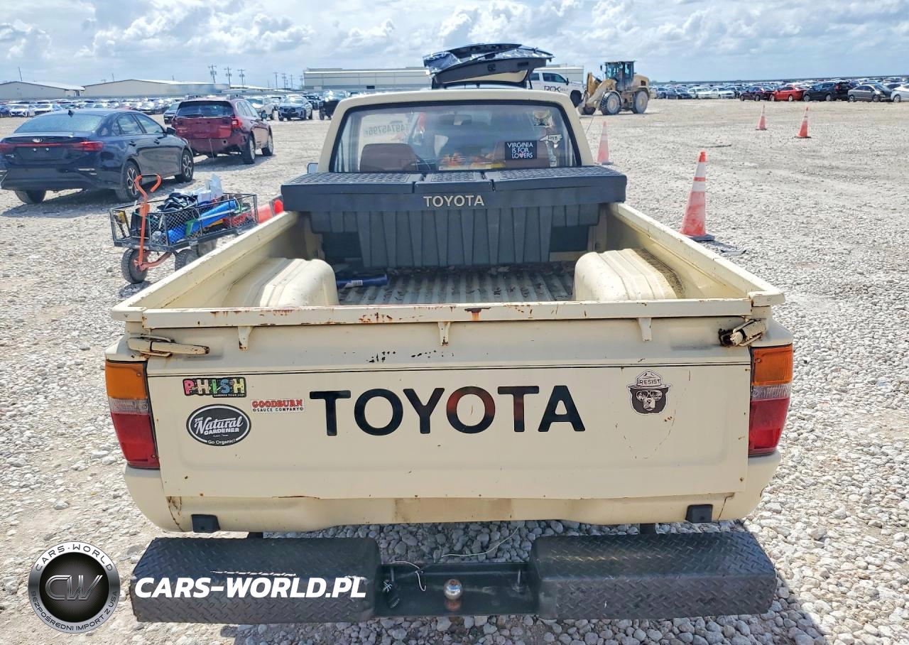 1984 Toyota Pickup Base VIN:JT4RN55R9E0046284 - 6