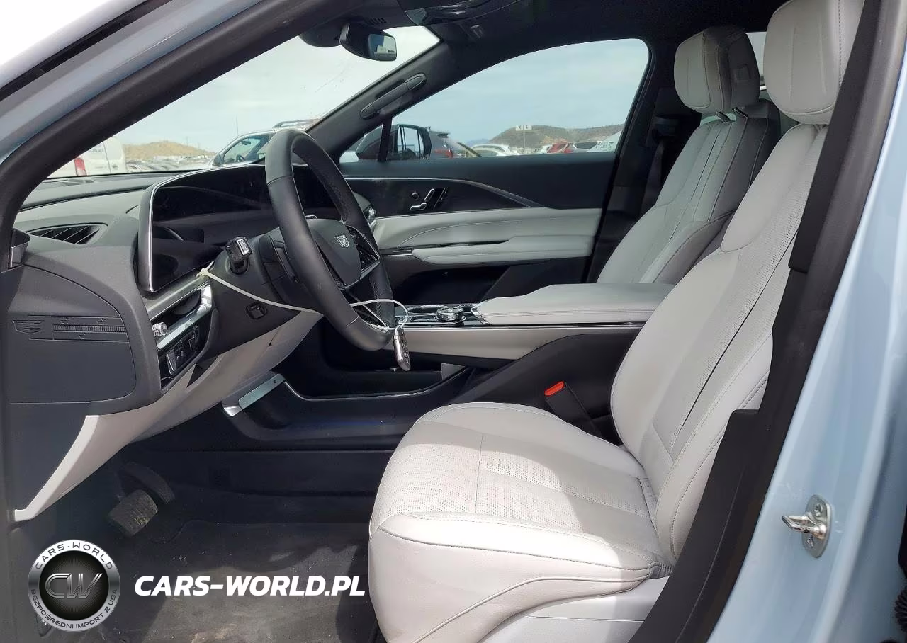 2024 Cadillac Lyriq Luxury VIN:1GYKPPRK9RZ141203 - 7