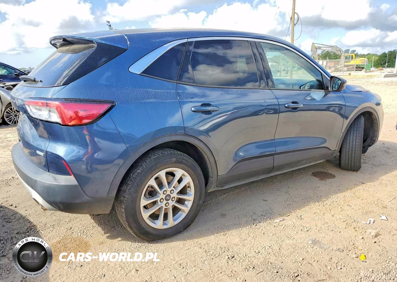 2020 Ford Escape Se VIN:1FMCU0G65LUB65871 - 3