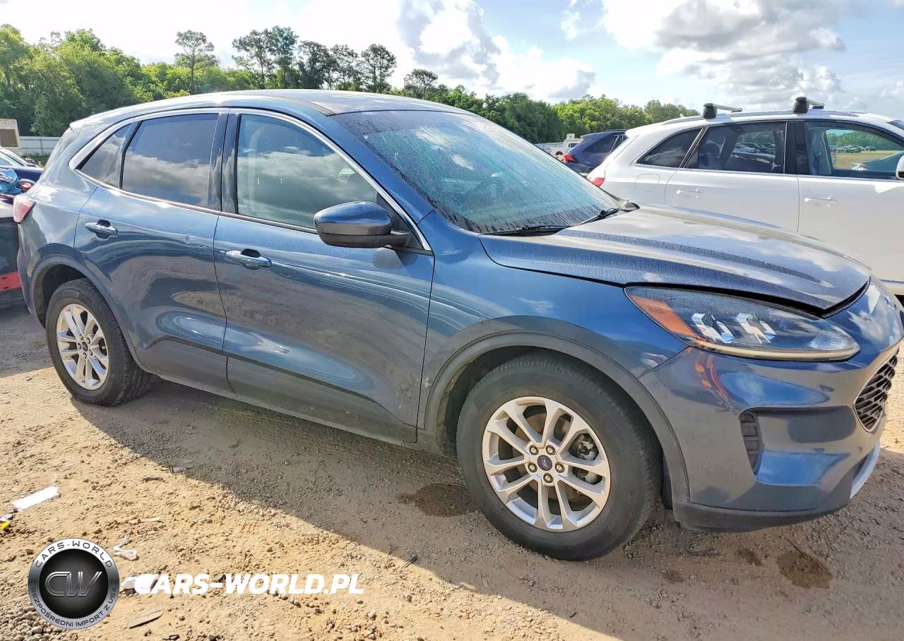 2020 Ford Escape Se VIN:1FMCU0G65LUB65871 - 4