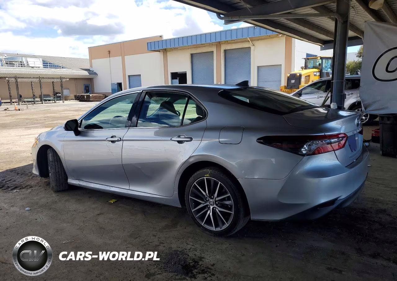 2022 Toyota Camry Xle VIN:4T1F31AK8NU599748 - 2