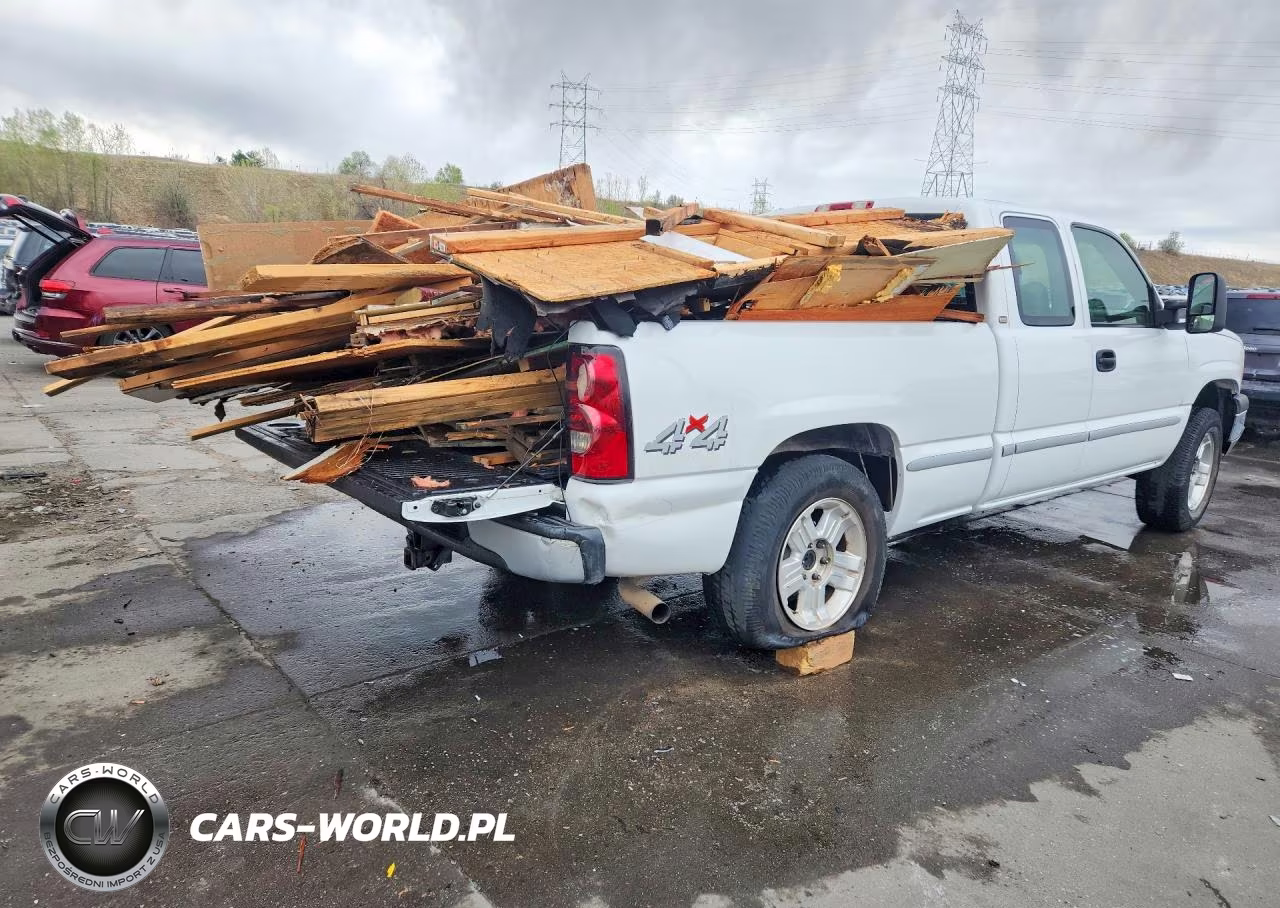 2004 Chevrolet Silverado K1500 VIN:2GCEK19T441303604 - 3