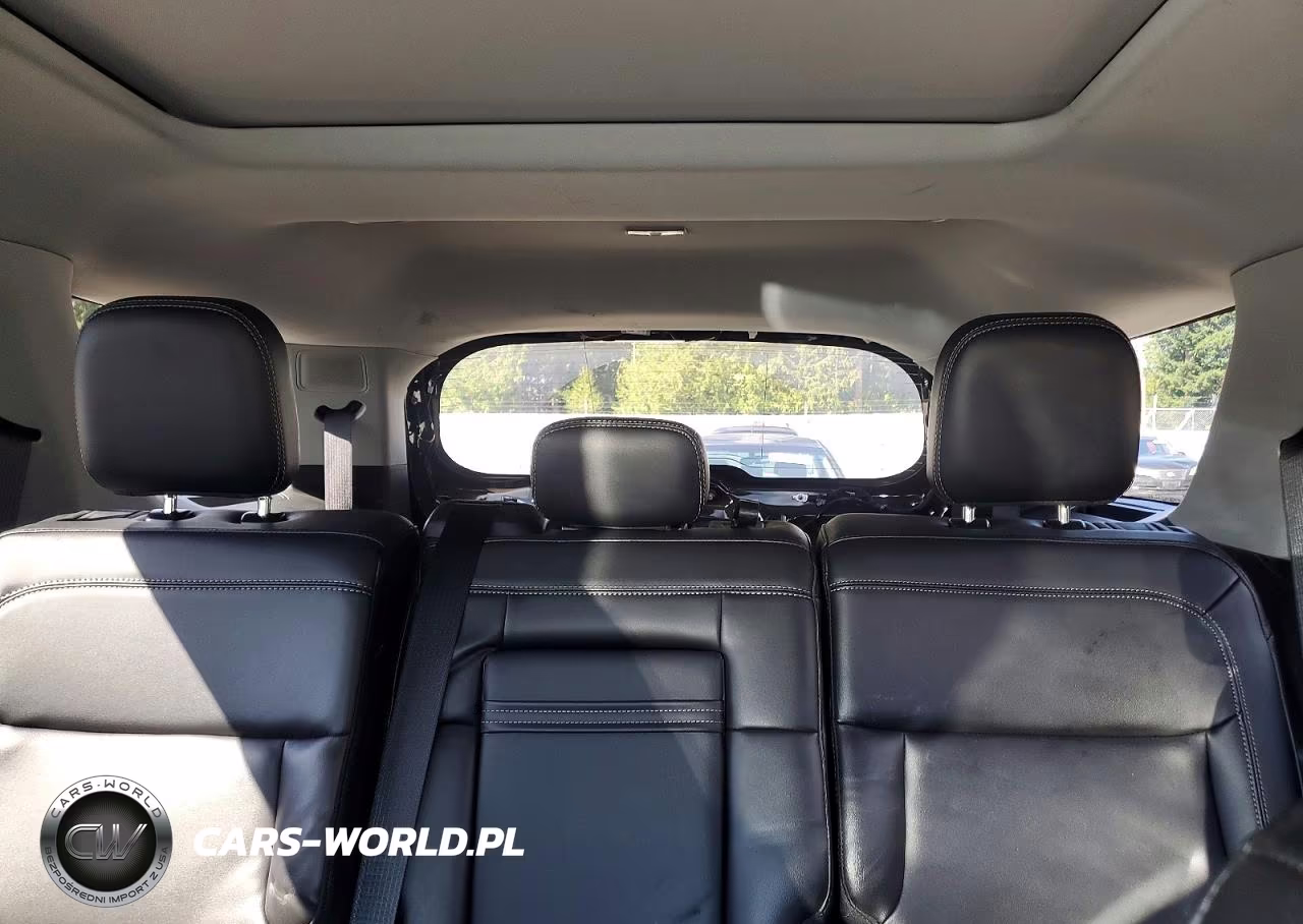 2024 Ford Explorer Xlt VIN:1FMSK8DH1RGA20498 - 10