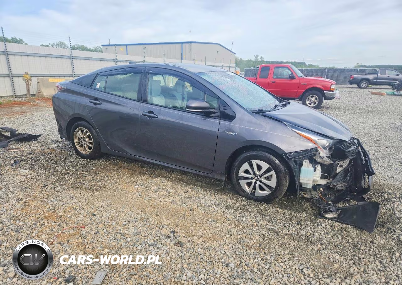 2016 Toyota Prius Four VIN:JTDKARFU2G3003320 - 4