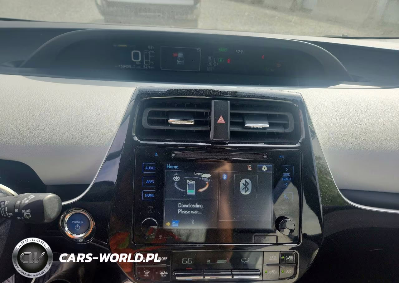 2016 Toyota Prius Four VIN:JTDKARFU2G3003320 - 9